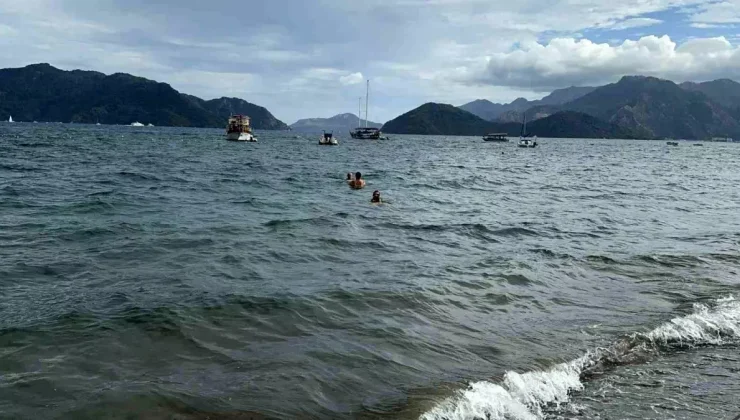 Marmaris’te Sonbahar Yağmurları Tatilcileri Etkilemedi